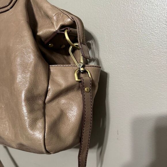 Hobo Shelia large satchel in beige tan color - Picture 5 of 9